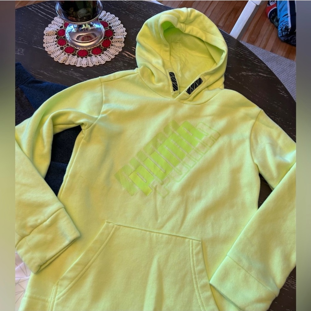 Kids size 10/12 Puma sweatshirt hoodie.  Never worn.